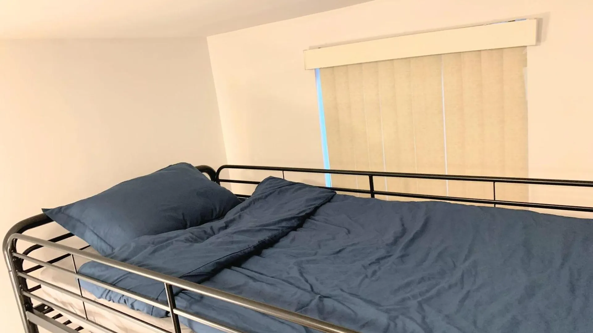 ניו יורק Shered Bathroom 4 Sofabed + Loftbed + Kitchen ארצות הברית