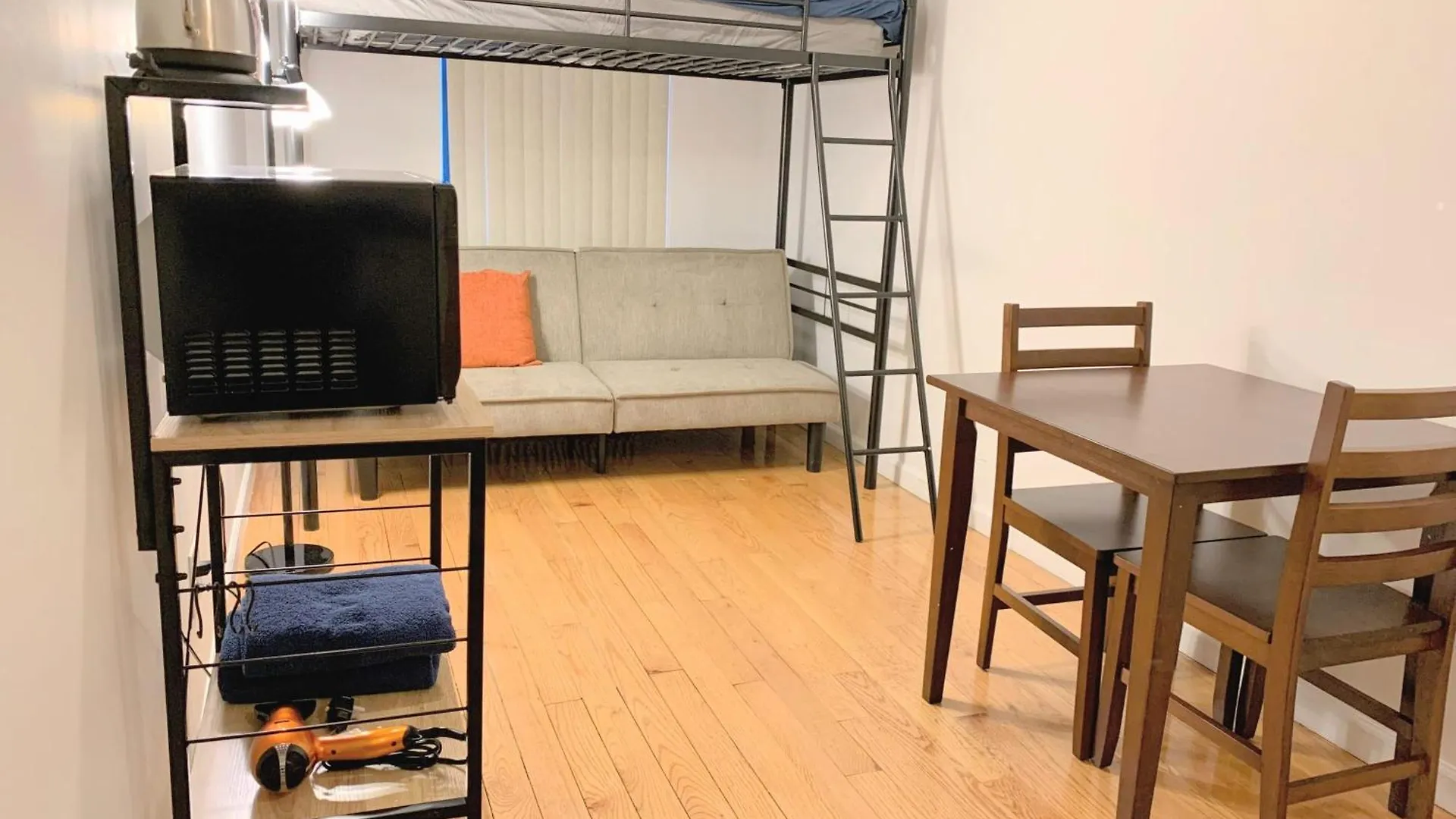 ניו יורק Shered Bathroom 4 Sofabed + Loftbed + Kitchen 0*, ניו יורק ארצות הברית